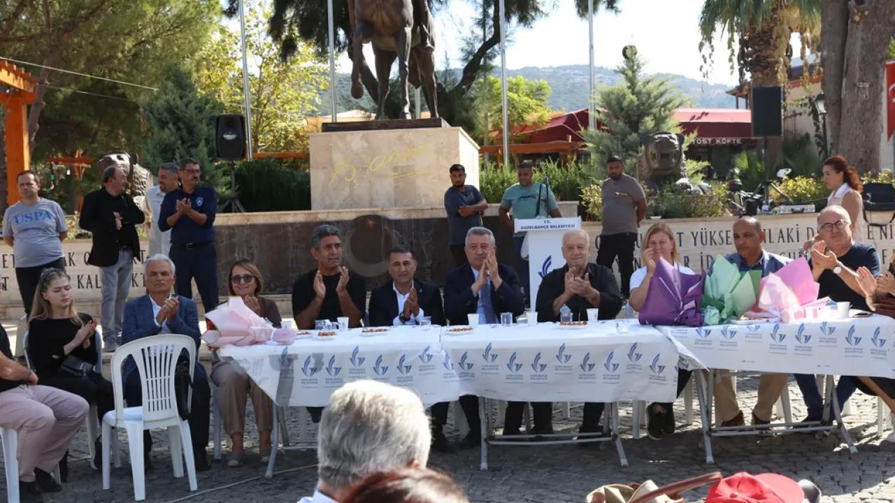 Güzelbahçe’de çifte toplu sözleşme mutluluğu