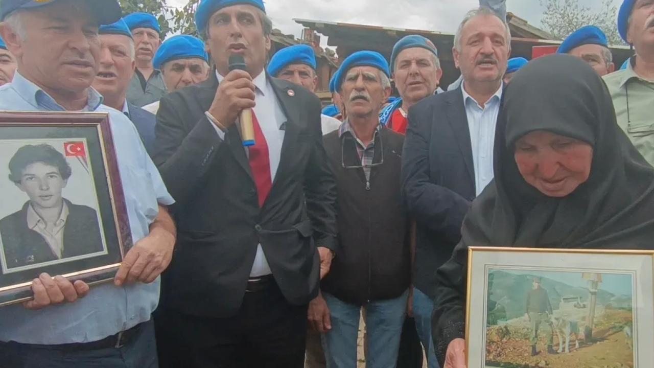 Komandolar şehit ailesini unutmadı